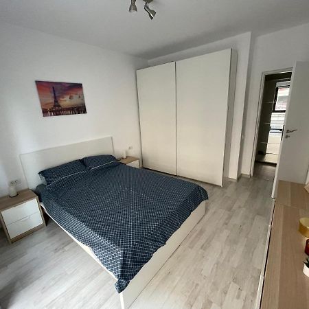 Pearl Luxury Apartment Near Presidential Palace บูคาเรสต์ ภายนอก รูปภาพ