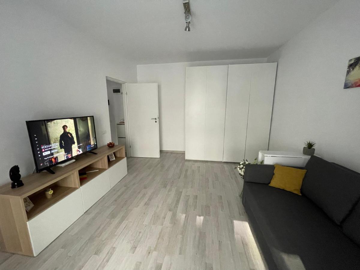 Pearl Luxury Apartment Near Presidential Palace บูคาเรสต์ ภายนอก รูปภาพ