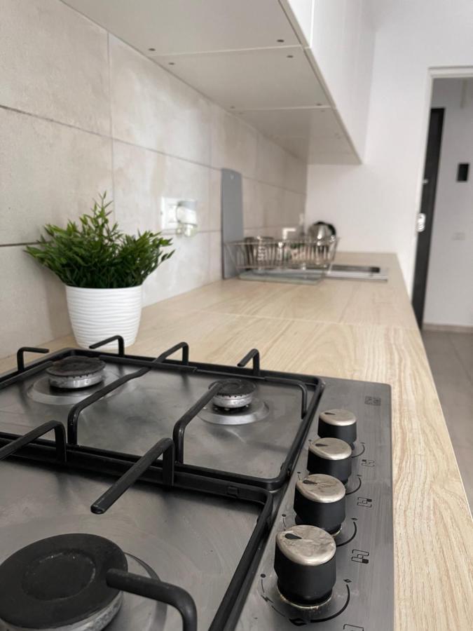 Pearl Luxury Apartment Near Presidential Palace บูคาเรสต์ ภายนอก รูปภาพ